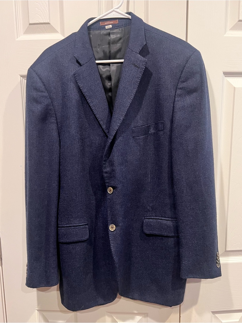 Men's Classic Textured Navy Blazer - Two-Button Sport Coat